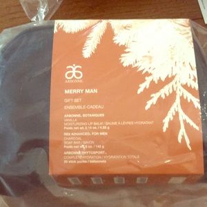 NEW!!!! Arbonne Men’s Gift Set